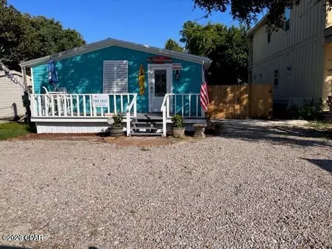 240 14th St, Panama City Beach, FL 32413