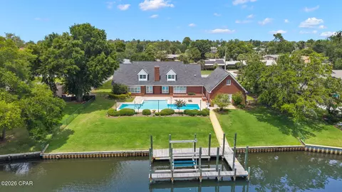 2806 Canal Dr, Panama City, FL 32405