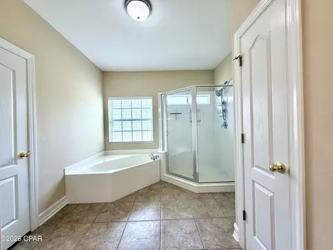 Bath - 480 Windswept Blvd, Freeport, FL 32439 photo 4 of 6