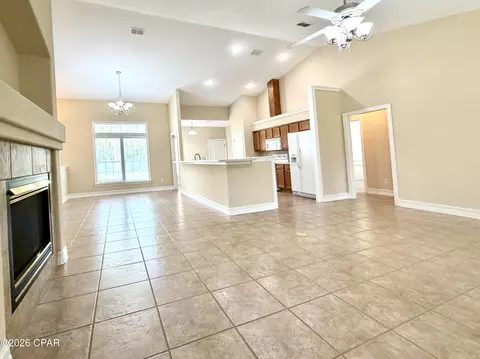 Living - 480 Windswept Blvd, Freeport, FL 32439 photo 5 of 6