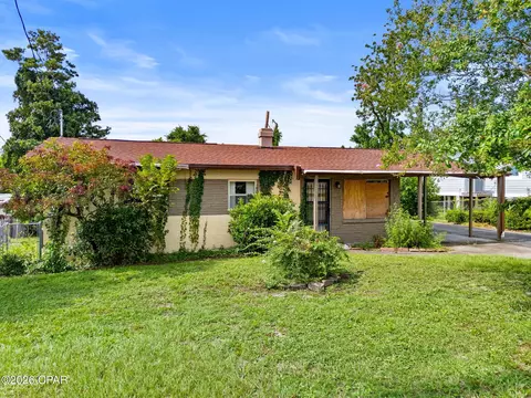 1404 E 9th St, Panama City, FL 32401