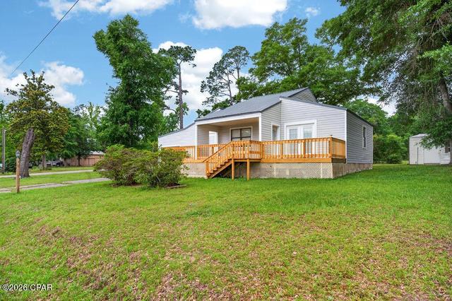 503 Lori Ln, Alford, FL 32420
