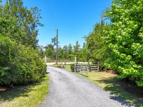 17103 NW Chipola Heights Rd, Altha, FL 32421