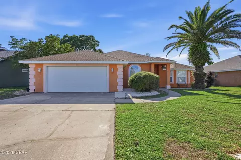 208 Hidden Pines Dr, Panama City, FL 32408