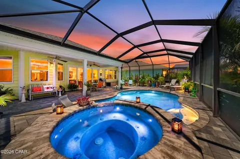 8268 Landshark Blvd, Panama City Beach, FL 32413
