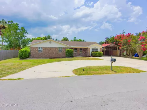 1856 Airport Cir, Panama City, FL 32405