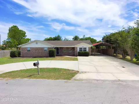 1856 Airport Cir, Panama City, FL 32405