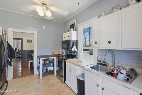 Kitchen - 873 Main St, Chipley, FL 32428 photo 1 of 2