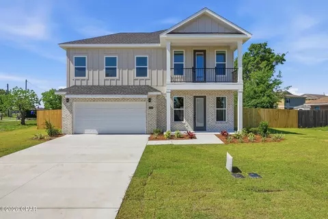 6828 Hugh Dr, Panama City, FL 32404