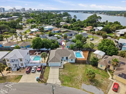 3518 Treasure Cir, Panama City Beach, FL 32408