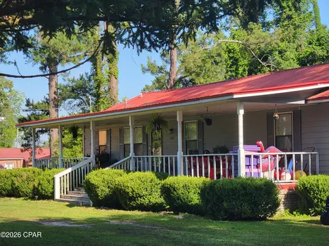 Exterior - 5184 13th Ave, Malone, FL 32445 photo 2 of 13