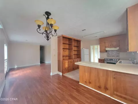 Living - 5184 13th Ave, Malone, FL 32445 photo 3 of 3