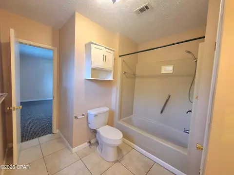Bath - 5184 13th Ave, Malone, FL 32445 photo 1 of 4