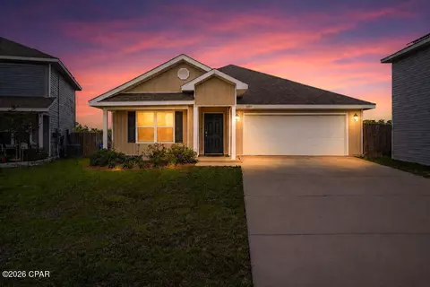 5809 Tiagra Dr, Panama City, FL 32404