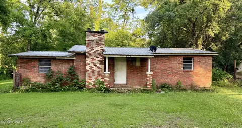 2887 Pinecrest St, Vernon, FL 32462