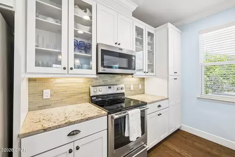 Kitchen - 30 Sandpine Loop, Inlet Beach, FL 32461 photo 2 of 2