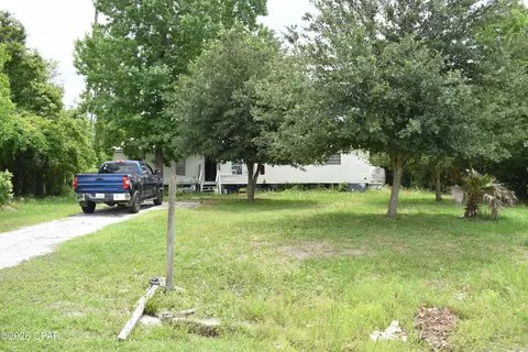 9212 Doe Cir, Southport, FL 32409