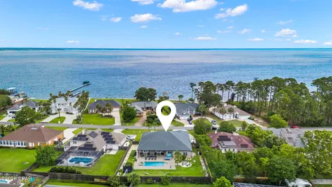 331 Moonlight Bay Dr, Panama City Beach, FL 32407