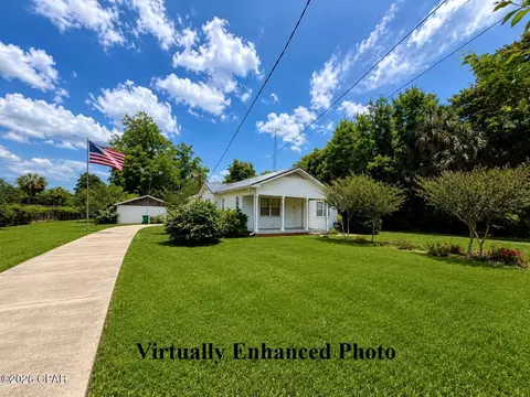 5370 Brown St, Graceville, FL 32440