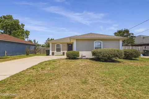 1205 Vermont Ave, Lynn Haven, FL 32444