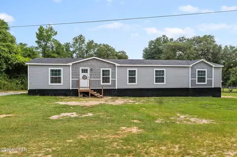 1215 Shores Rd, Alford, FL 32420