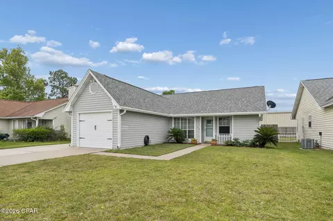 102 Heritage Cir, Panama City Beach, FL 32407