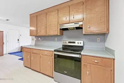 Kitchen - 2809 Roche Rd, Chipley, FL 32428 photo 3 of 3