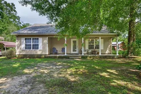 1239 Holley Ave, Chipley, FL 32428