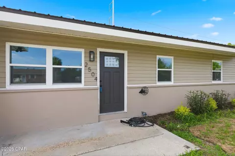 2504 W 21st St, Panama City, FL 32405