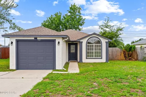 102 Rob Ct, Panama City, FL 32404