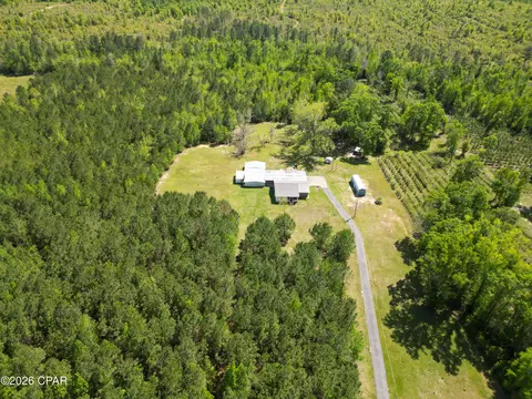2527 Frost Ln, Chipley, FL 32428