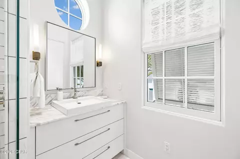Bath - 62 S Charles St, Alys Beach, FL 32461 photo 8 of 9