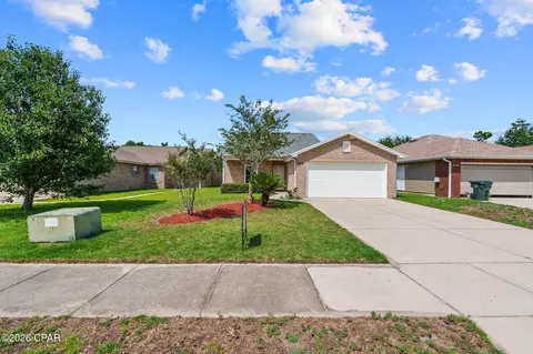 816 E 24th St, Lynn Haven, FL 32444 photo 2