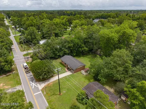 406 S Hubbard St, Bonifay, FL 32425