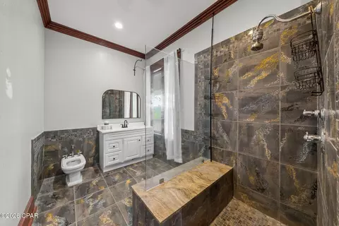 Bath - 24197 NW Pine Tree Trl, Fountain, FL 32438 photo 3 of 7