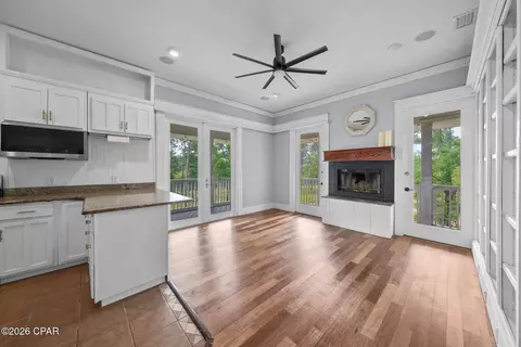 Living - 24197 NW Pine Tree Trl, Fountain, FL 32438 photo 2 of 11