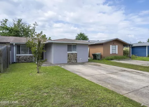 1029 Bradley Cir, Lynn Haven, FL 32444