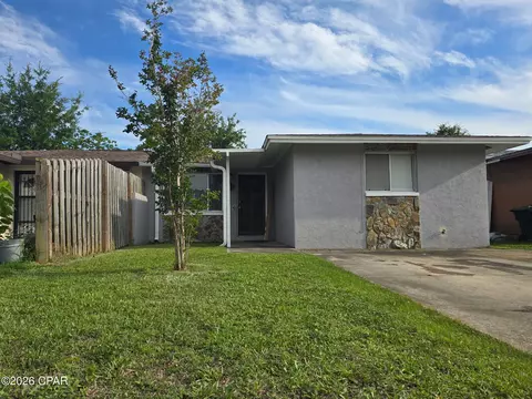 1029 Bradley Cir, Lynn Haven, FL 32444