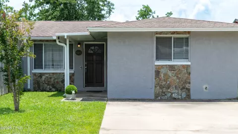 1029 Bradley Cir, Lynn Haven, FL 32444