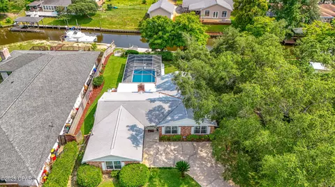 2457 Pretty Bayou Cir, Panama City, FL 32405
