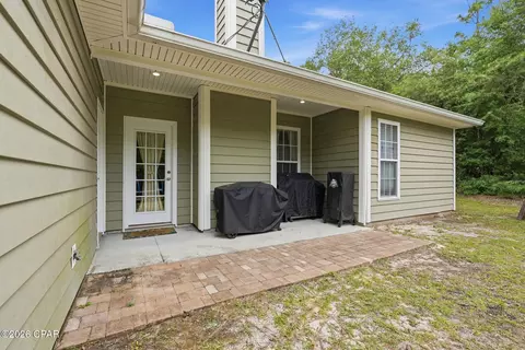 Exterior - 3995 Quail Ave, Chipley, FL 32428 photo 6 of 11
