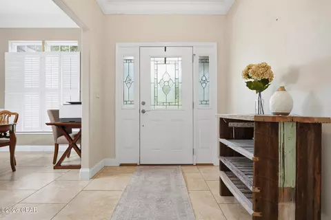 Entry Way - 3995 Quail Ave, Chipley, FL 32428 photo 2 of 2