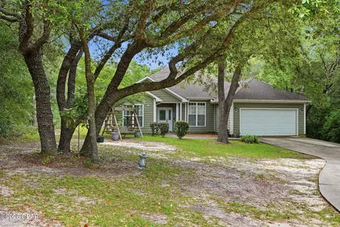 Exterior - 3995 Quail Ave, Chipley, FL 32428 photo 2 of 11
