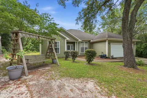 Exterior - 3995 Quail Ave, Chipley, FL 32428 photo 4 of 11