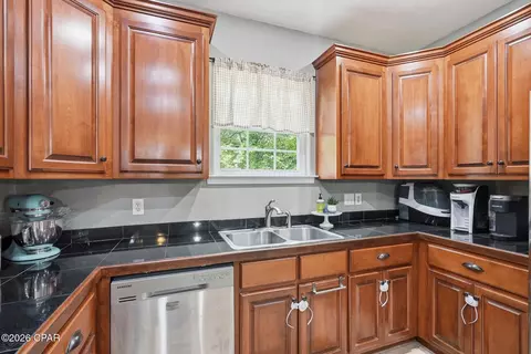 Kitchen - 3995 Quail Ave, Chipley, FL 32428 photo 4 of 4