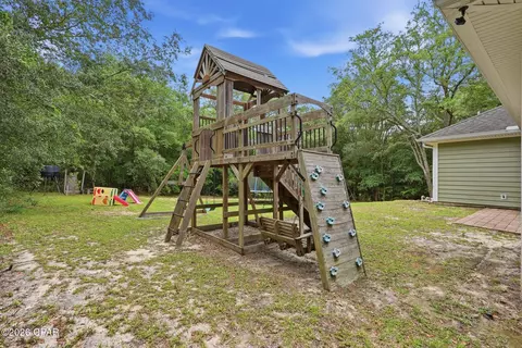 Exterior - 3995 Quail Ave, Chipley, FL 32428 photo 8 of 11