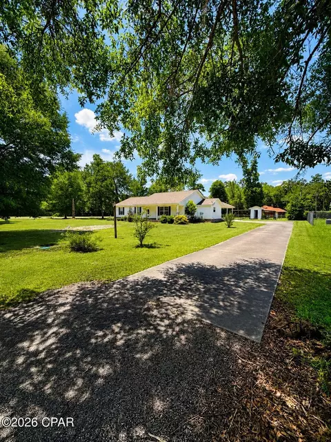 11334 NW Robertson Mill Rd, Bristol, FL 32321