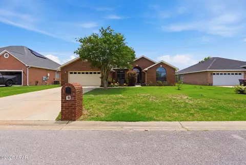 3407 Hillcrest Dr, Panama City, FL 32405