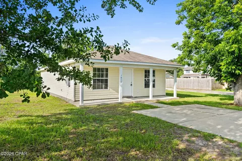 3808 E 9th St, Panama City, FL 32401