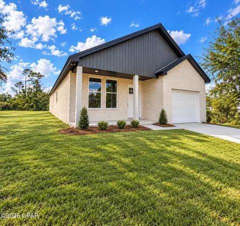 5663 Maude Rd, Panama City, FL 32404